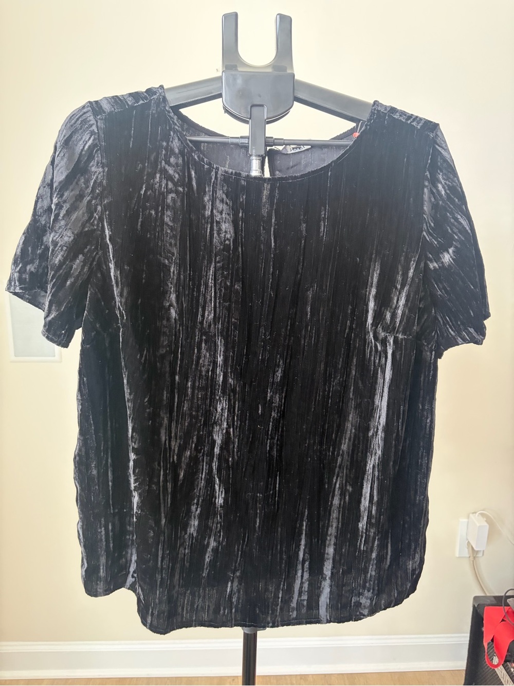 NWT NYDJ Black Crushed Velvet Woven Tee 0X - Luxe Basic